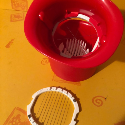 Eierschneider mit 1 Einsätzen