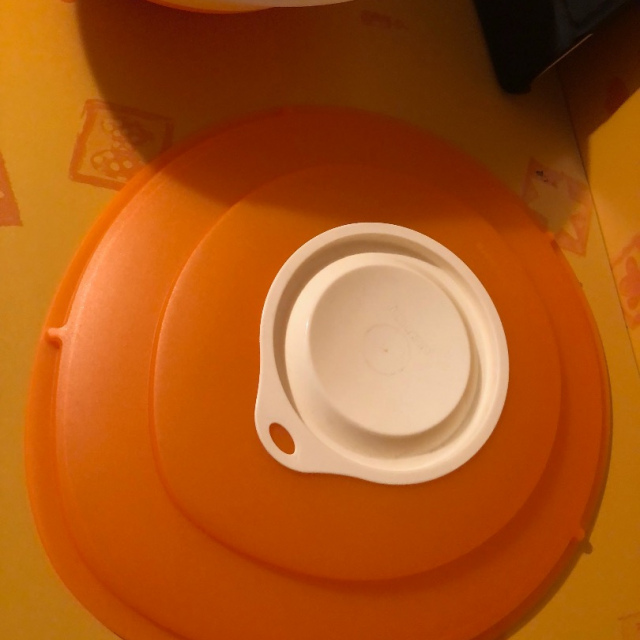 Rührschüssel mit Deckel